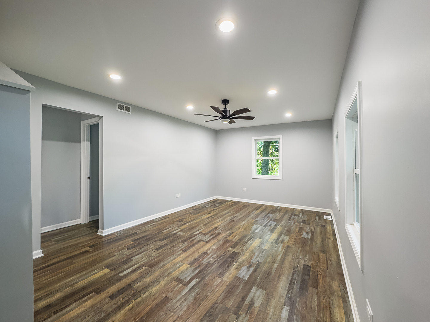 814 Caton Street Property Photo 5
