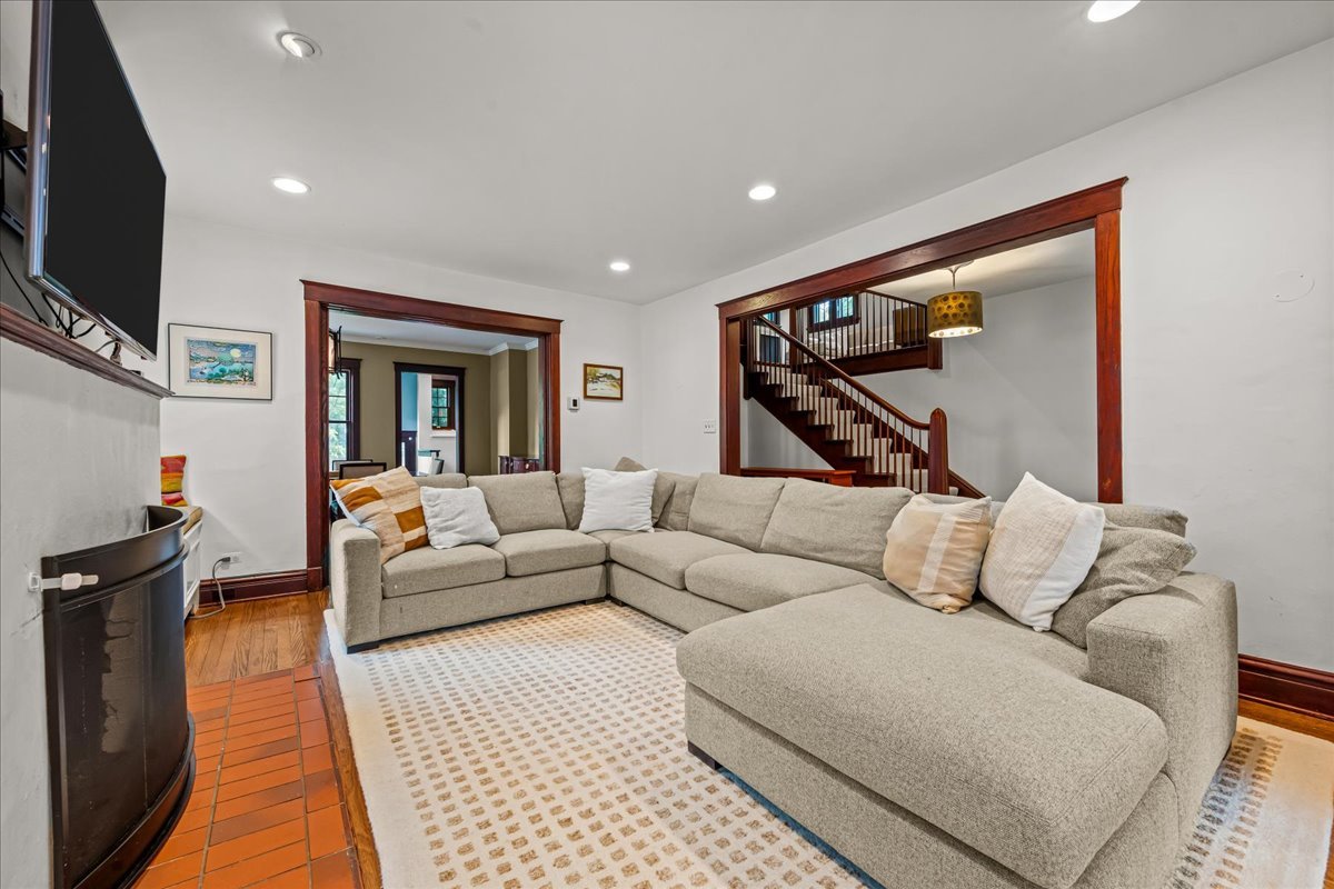 411 E Illinois Road Property Photo 12