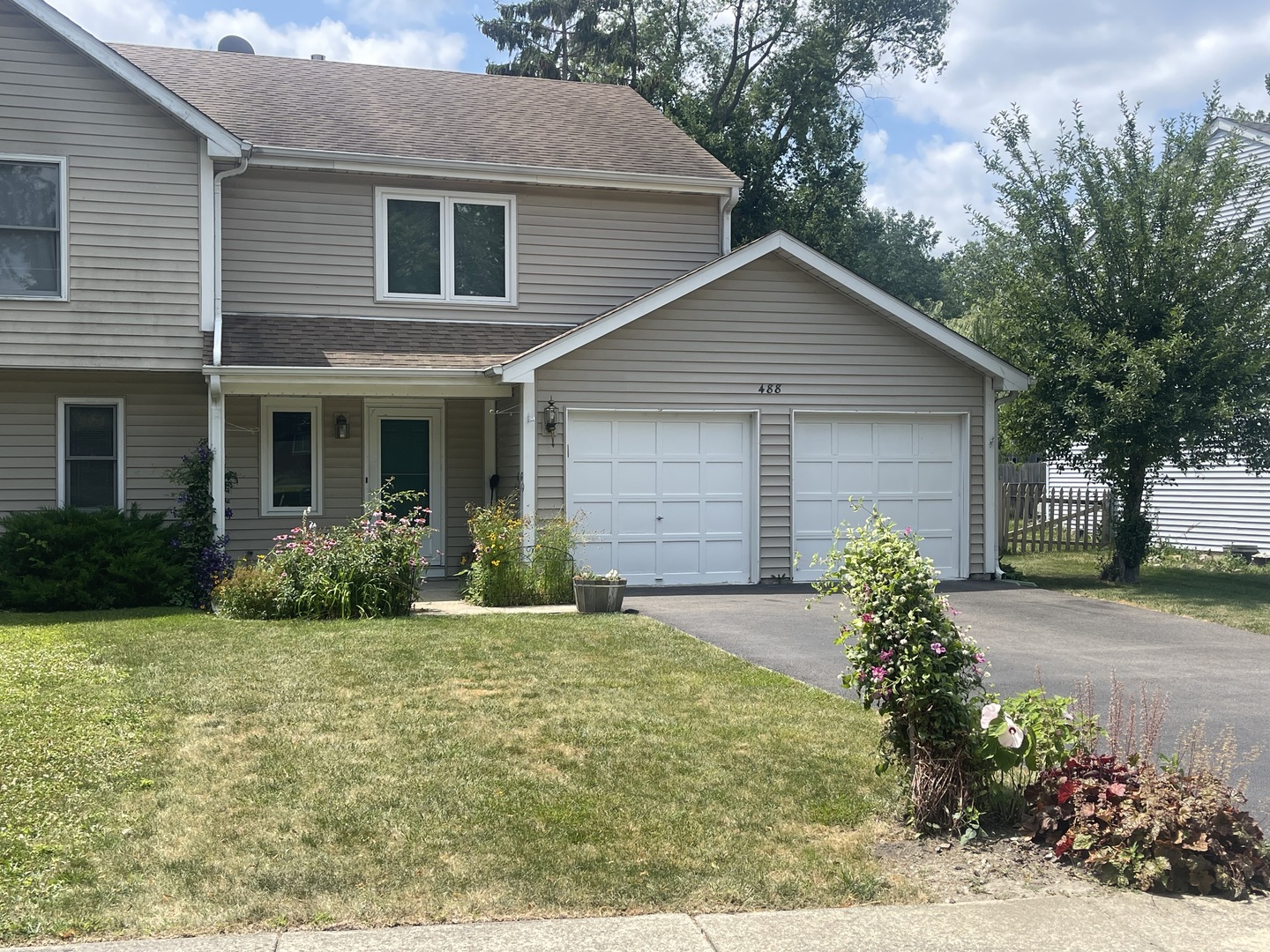 488 Donin Drive 488 Property Photo 1