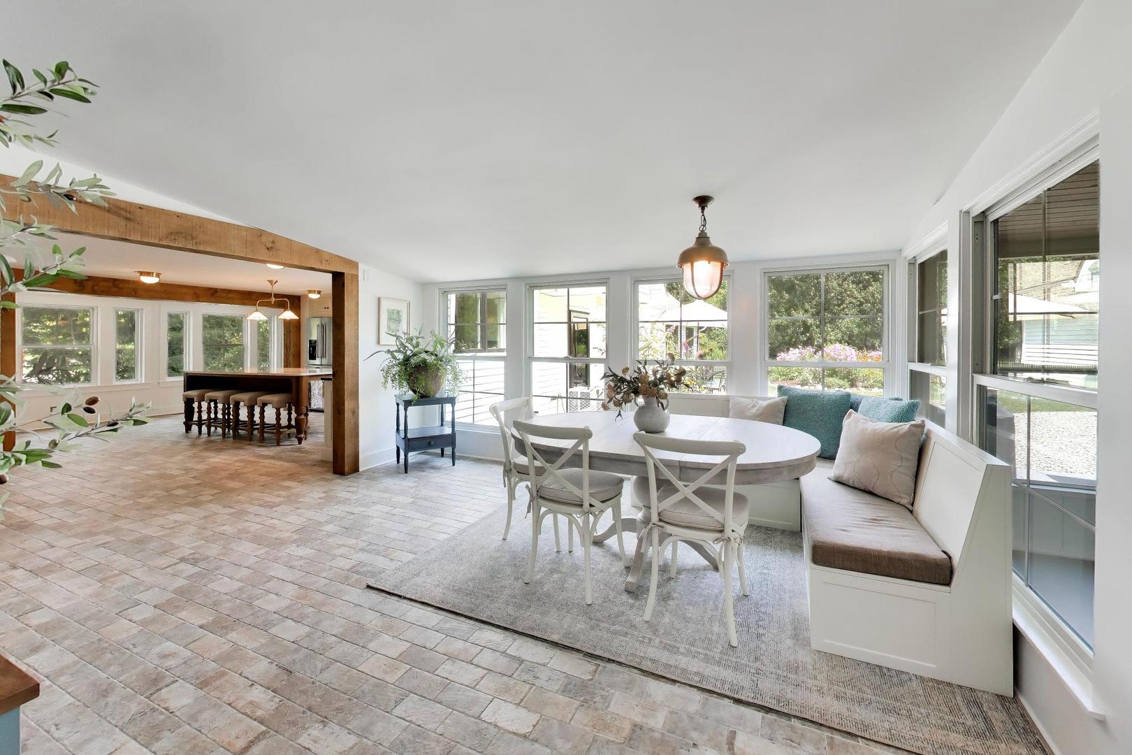 8105 Bull Valley Road Property Photo 6