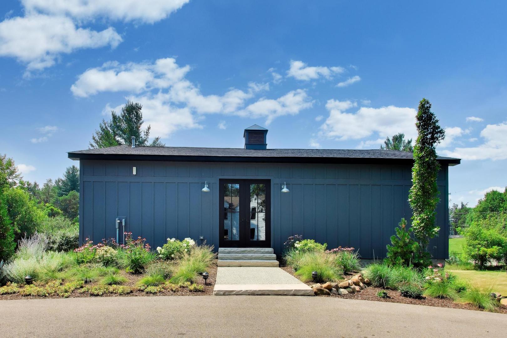 8105 Bull Valley Road Property Photo 37