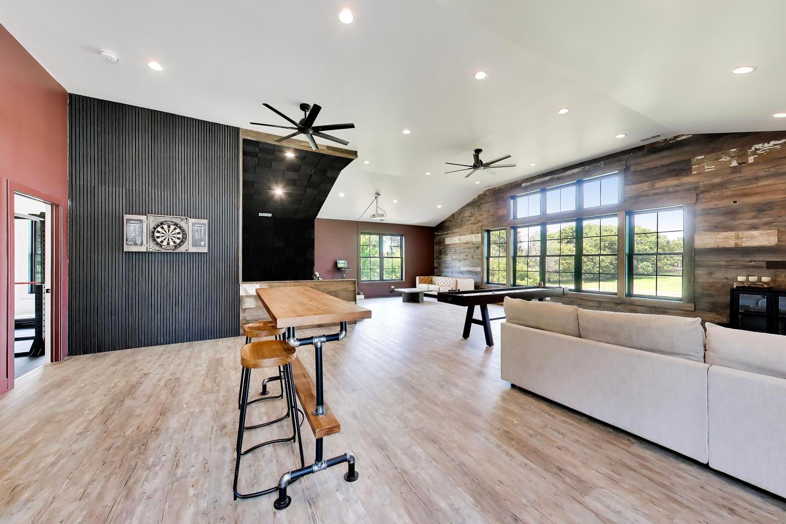 8105 Bull Valley Road Property Photo 38