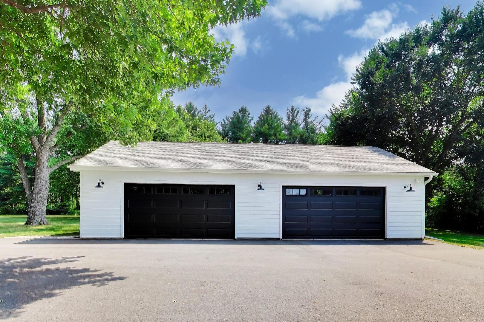 8105 Bull Valley Road Property Photo 43