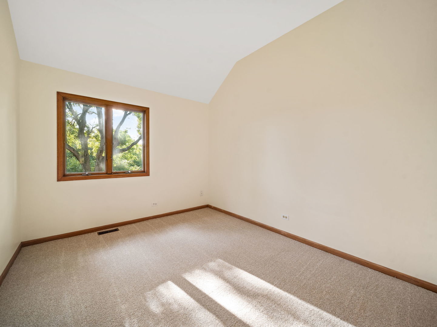 11103 Regency Drive 11103 Property Photo 19