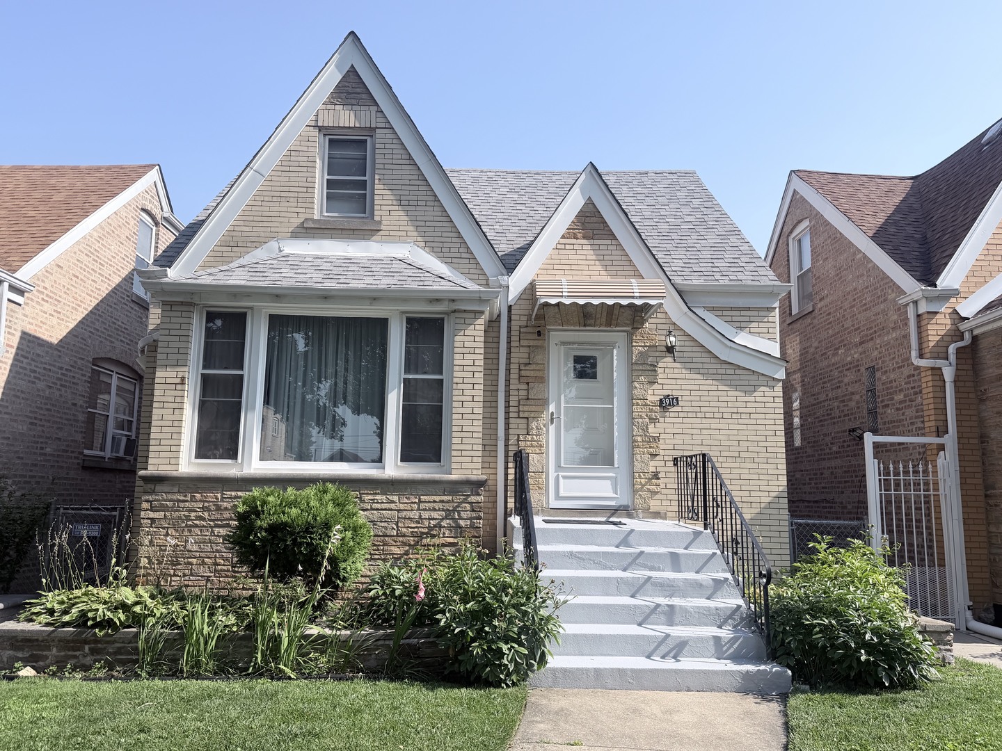 3916 W 59th Place Property Photo 1