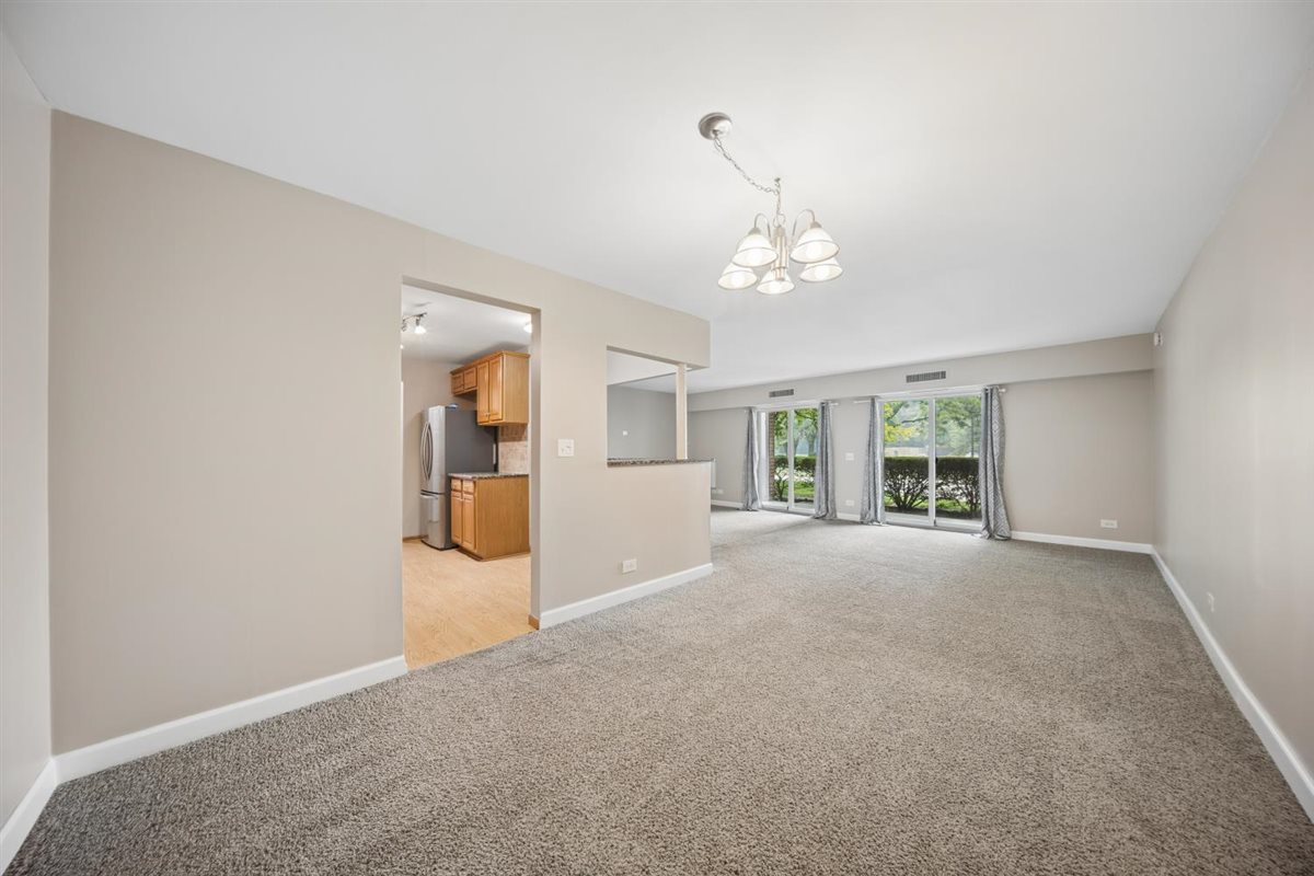 1405 E Central Road 118c Property Photo 6