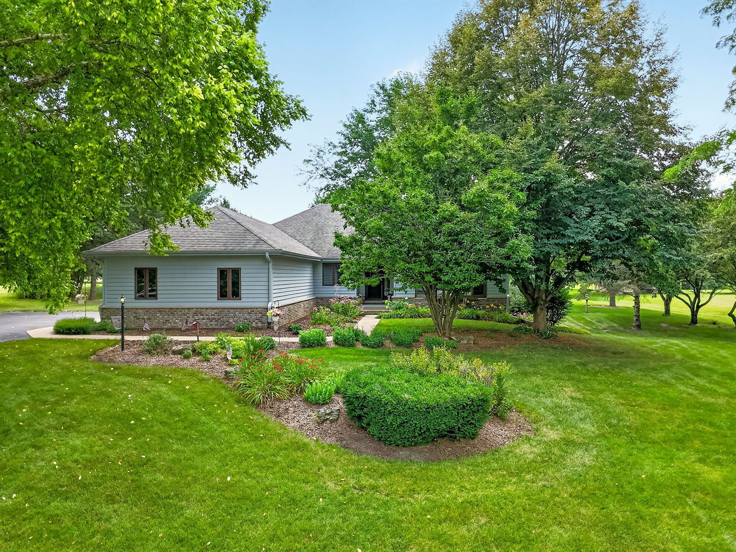 10293 E Hickory Ridge Drive Property Photo 3