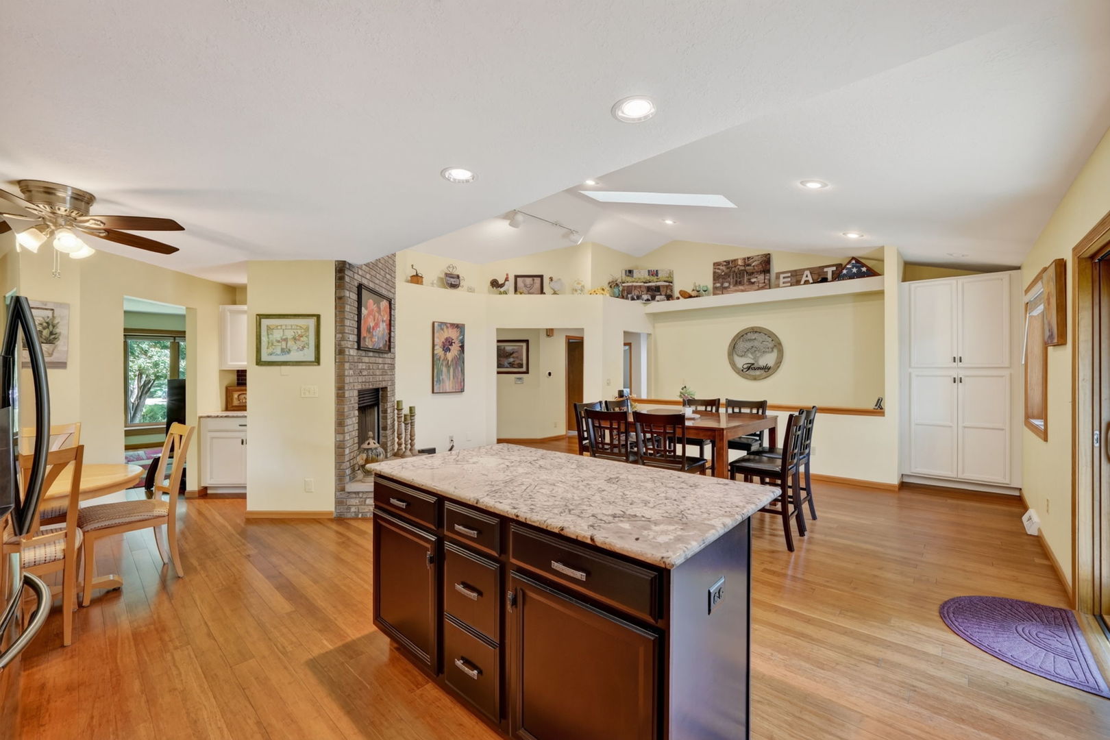 10293 E Hickory Ridge Drive Property Photo 6