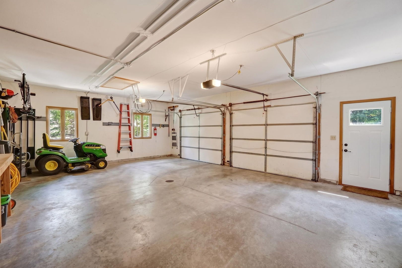 10293 E Hickory Ridge Drive Property Photo 38