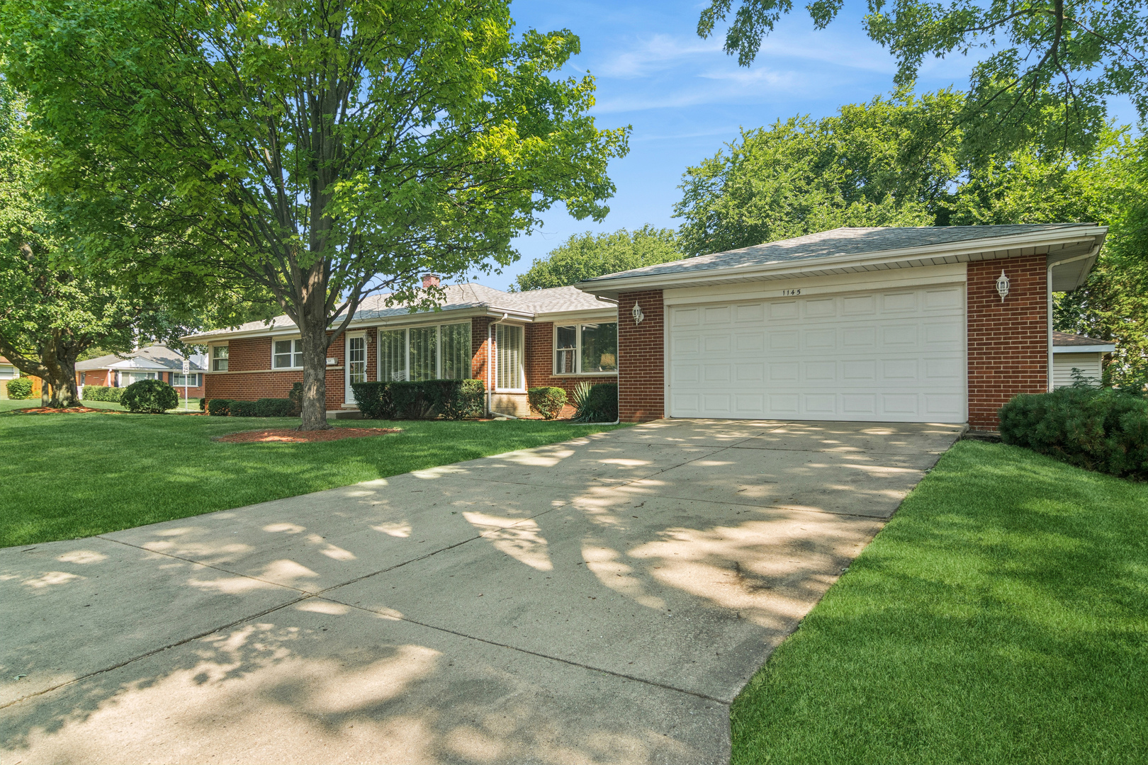 1145 S Haddow Avenue Property Photo 2