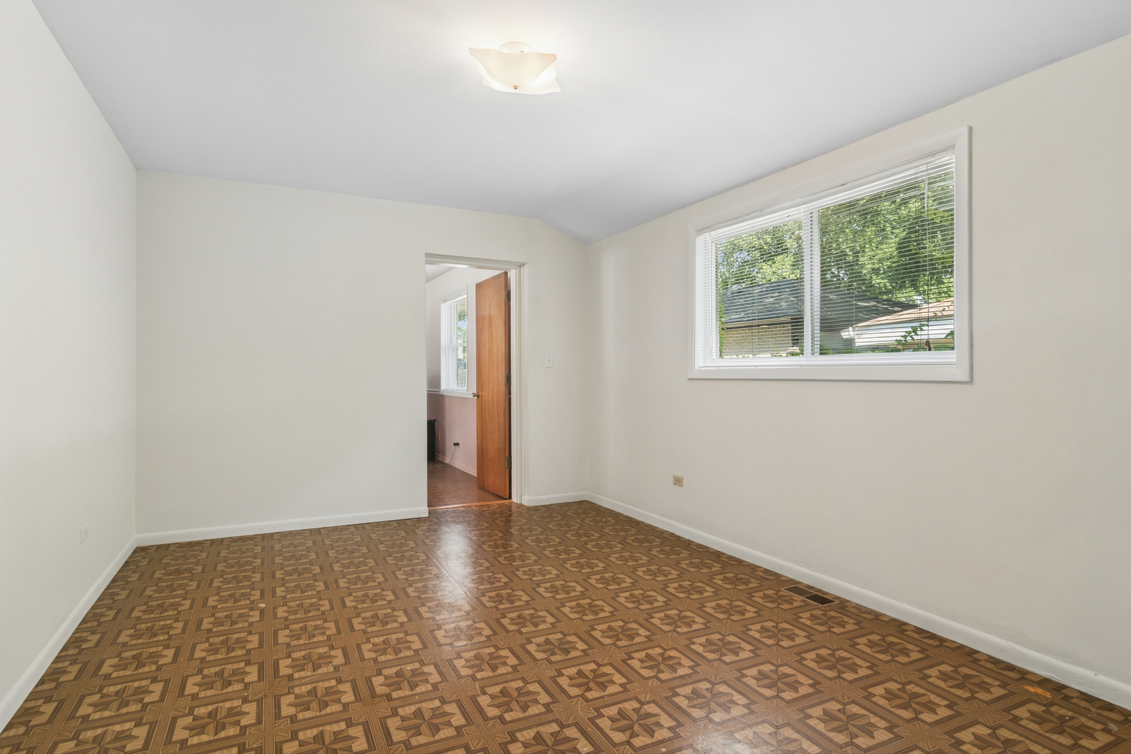 1145 S Haddow Avenue Property Photo 22