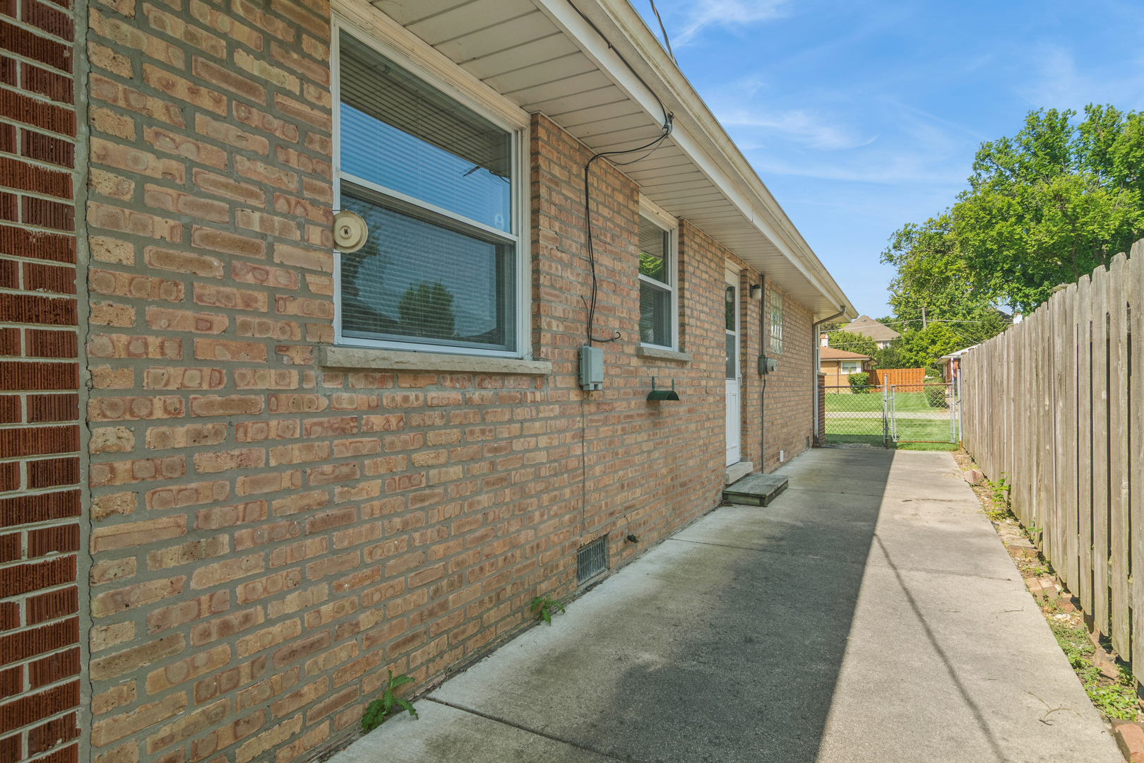 1145 S Haddow Avenue Property Photo 25
