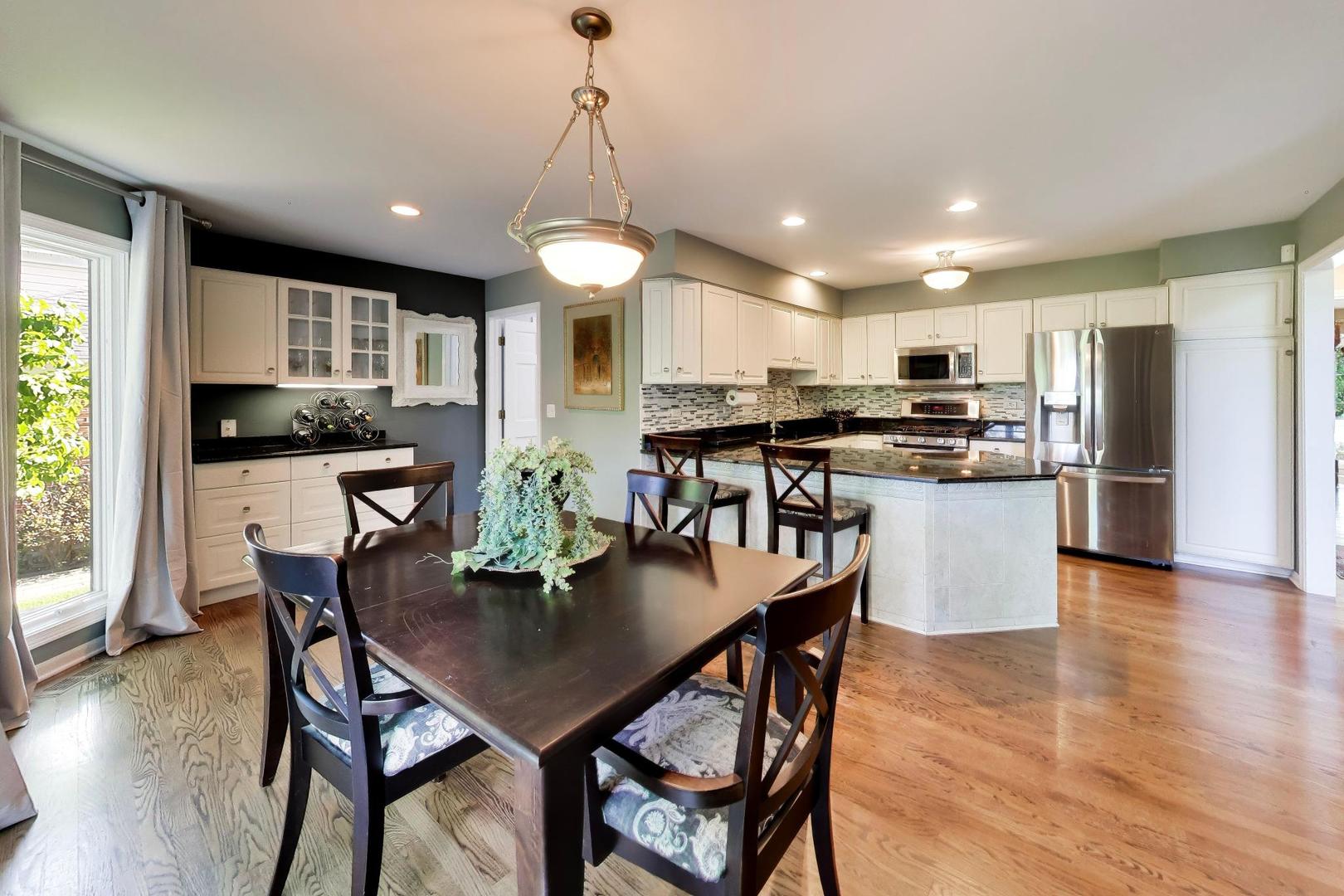 1309 S Pine Avenue Property Photo 8