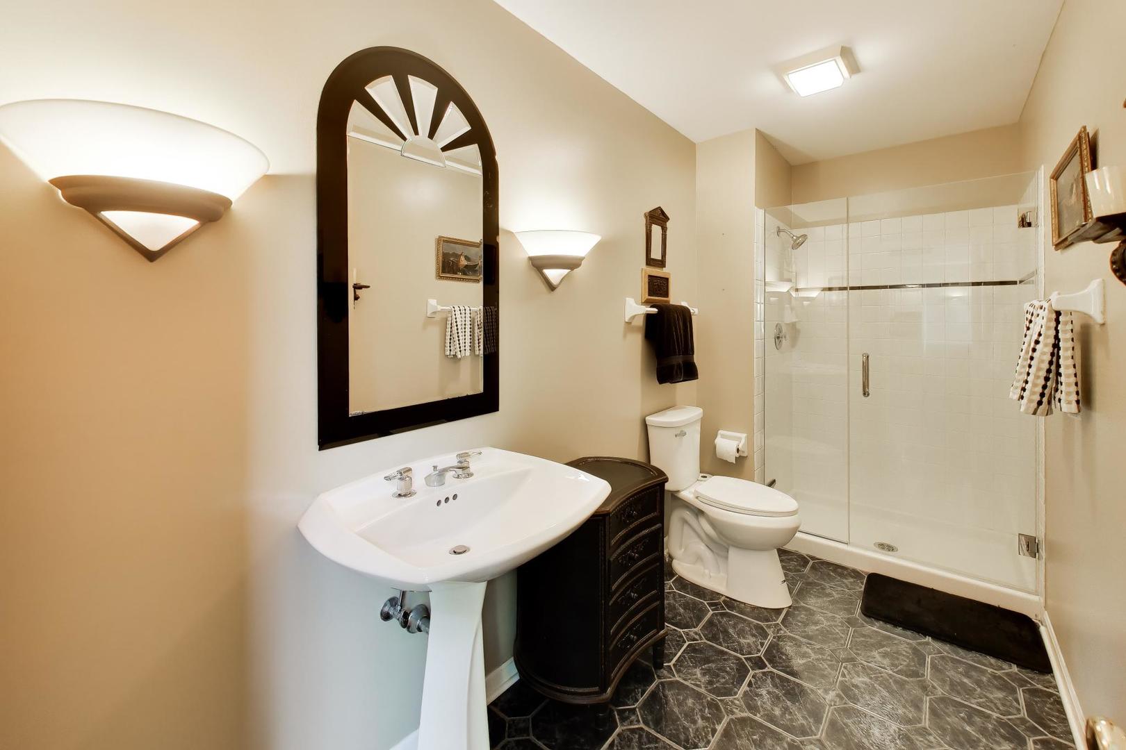 1309 S Pine Avenue Property Photo 20