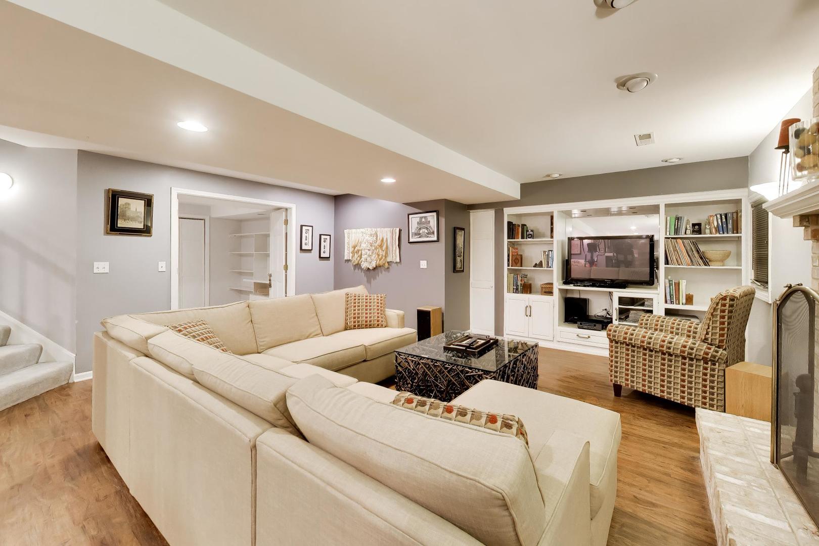 1309 S Pine Avenue Property Photo 36