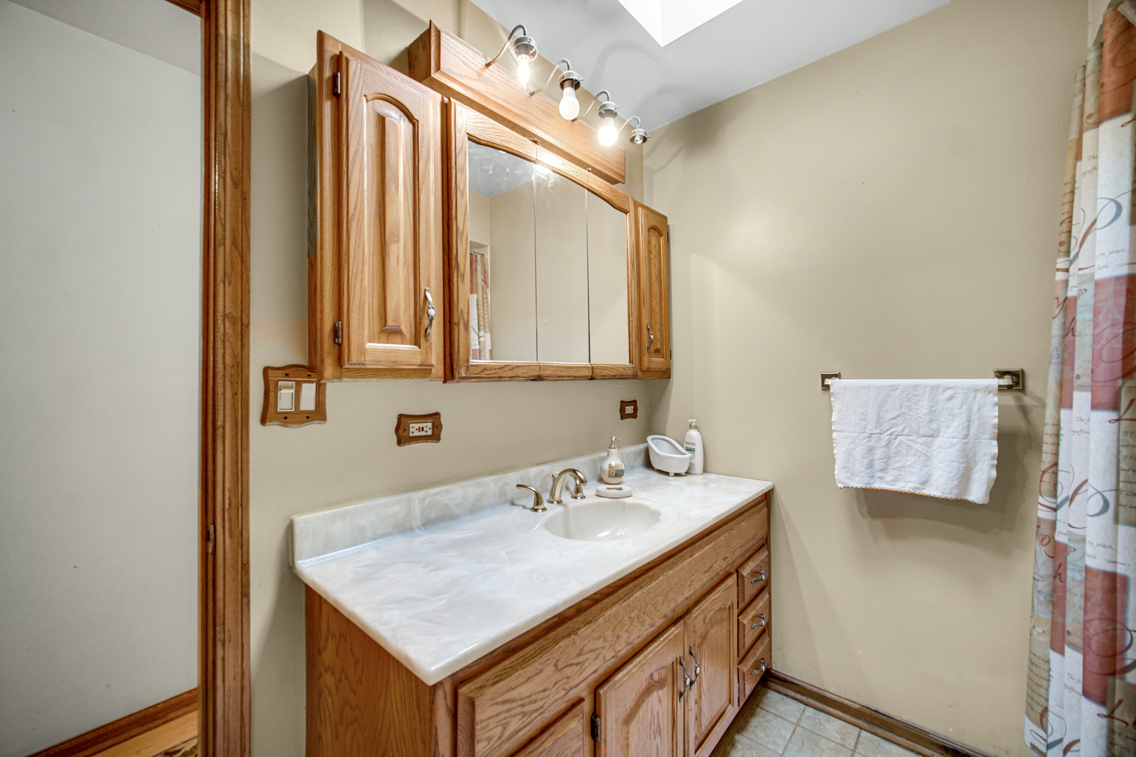 10013 W Lyndale Avenue Property Photo 12