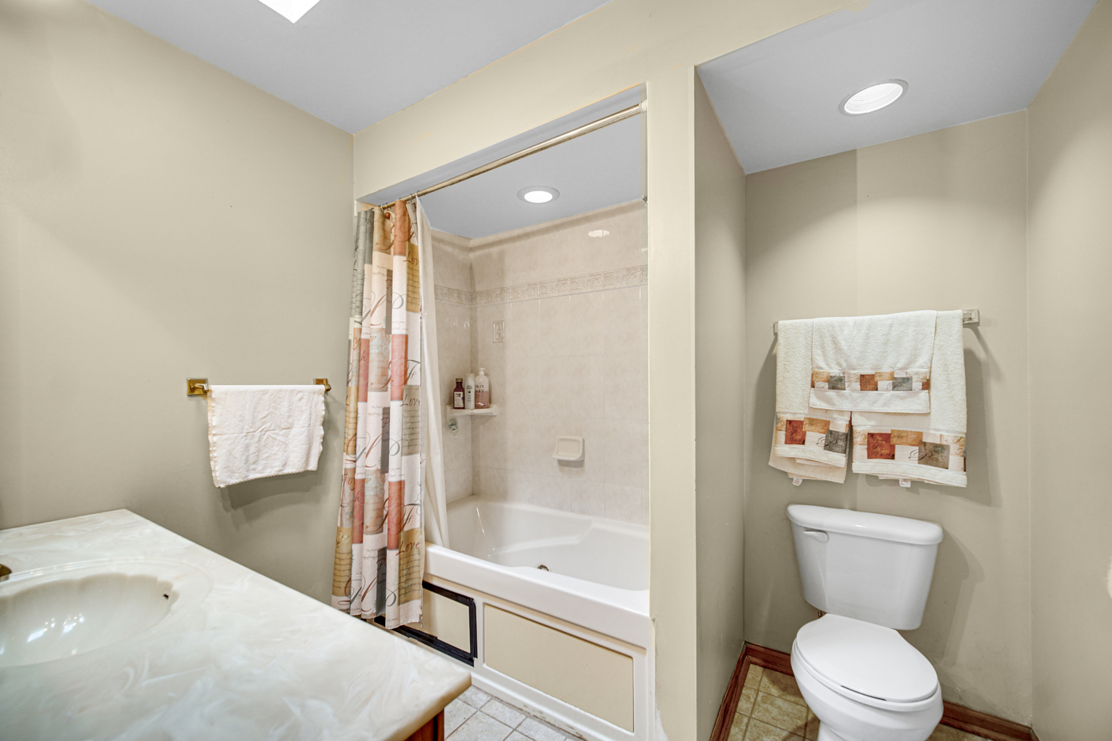 10013 W Lyndale Avenue Property Photo 13