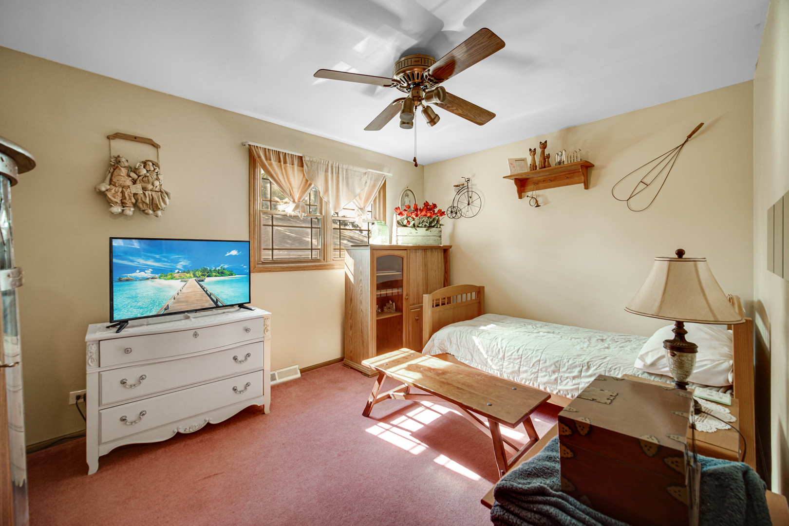 10013 W Lyndale Avenue Property Photo 14