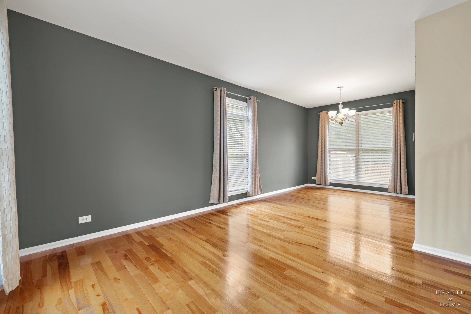 2346 Woodside Court Property Photo 6