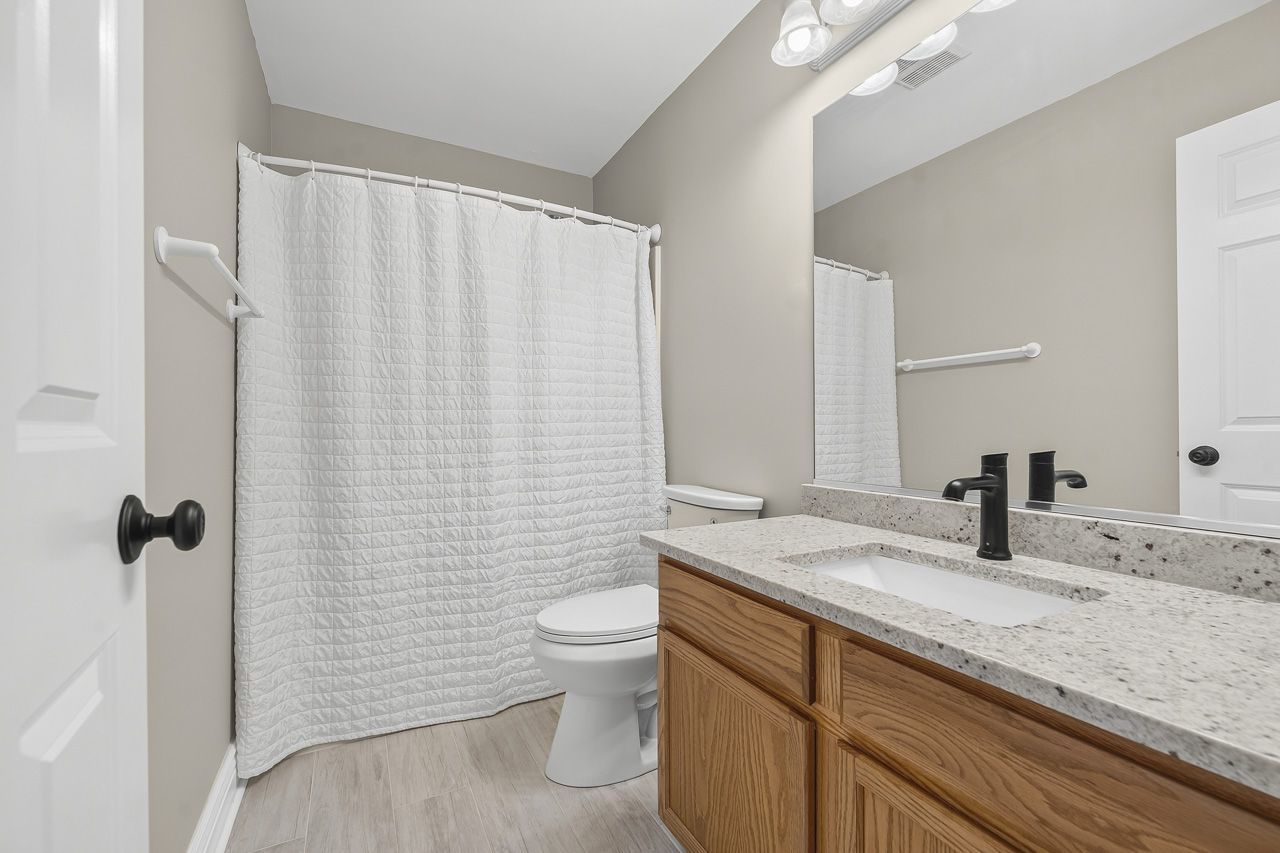 996 Timber Lake Drive Property Photo 31