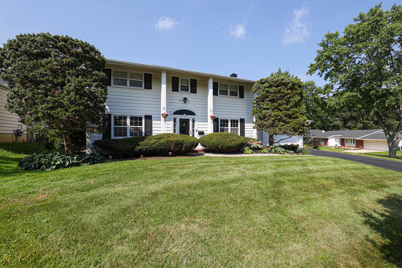 6104 Westgate Court Property Photo 2