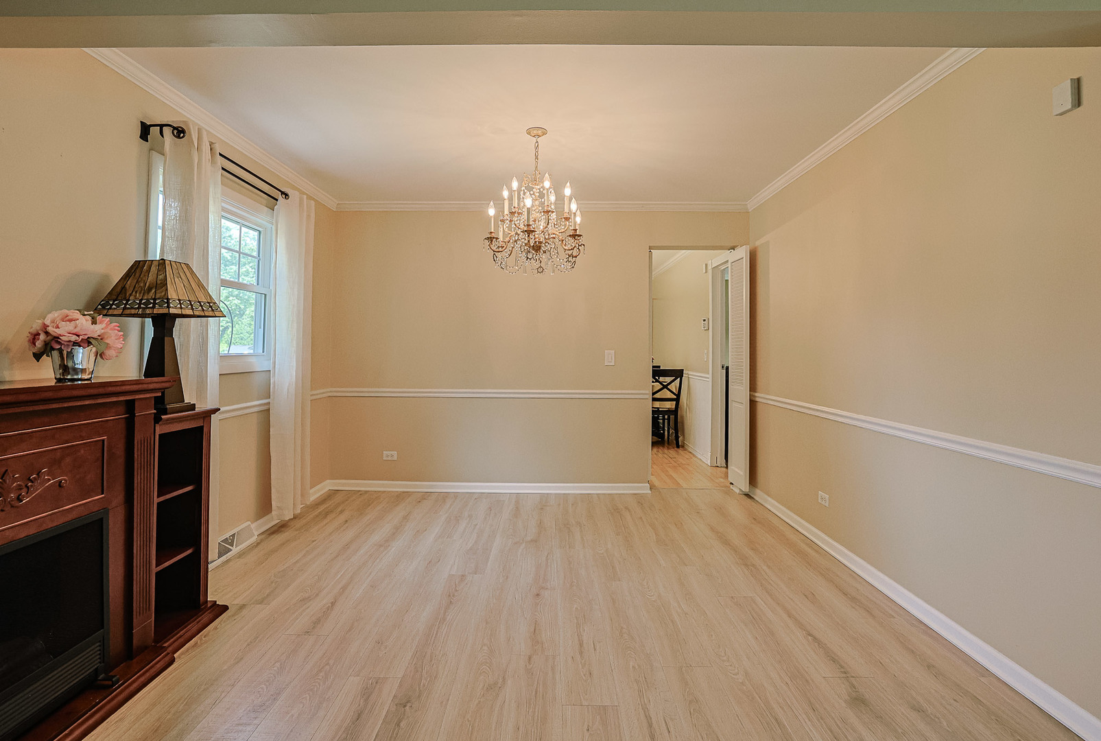 6104 Westgate Court Property Photo 8