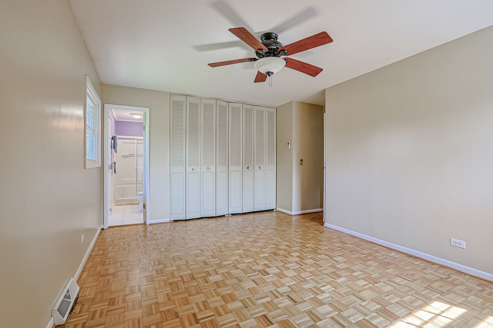 6104 Westgate Court Property Photo 20