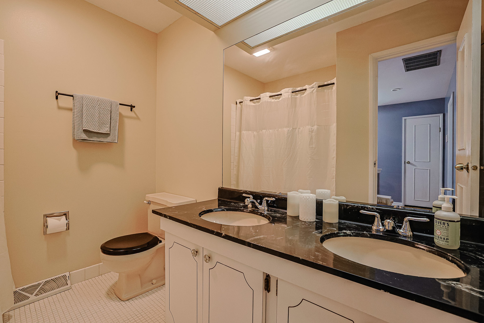 6104 Westgate Court Property Photo 26