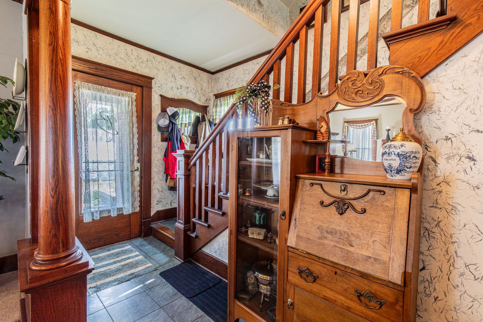 96 E Railroad Street Property Photo 3