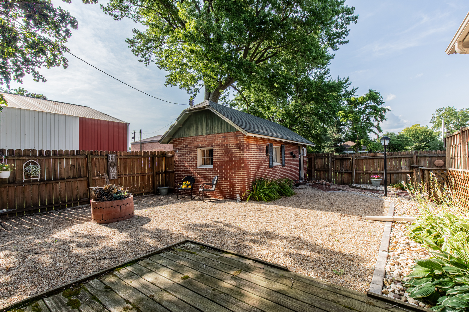 96 E Railroad Street Property Photo 29