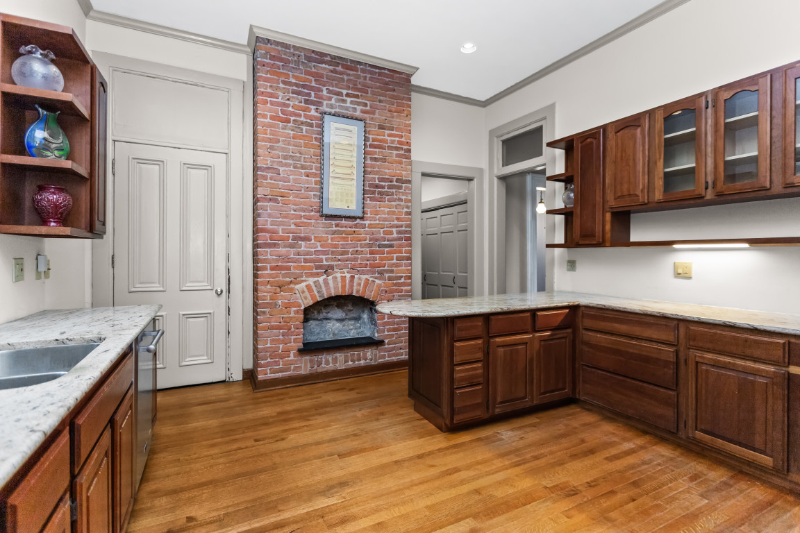 1411 Maple Avenue Property Photo 10