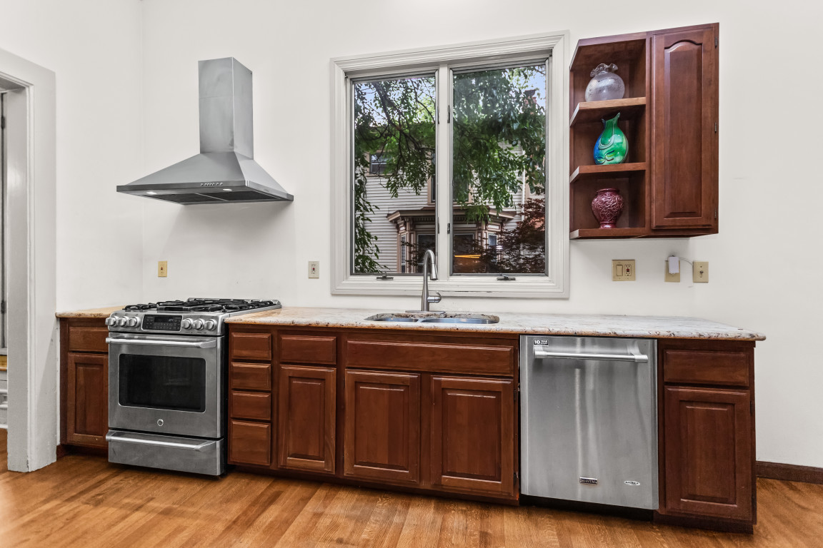 1411 Maple Avenue Property Photo 12