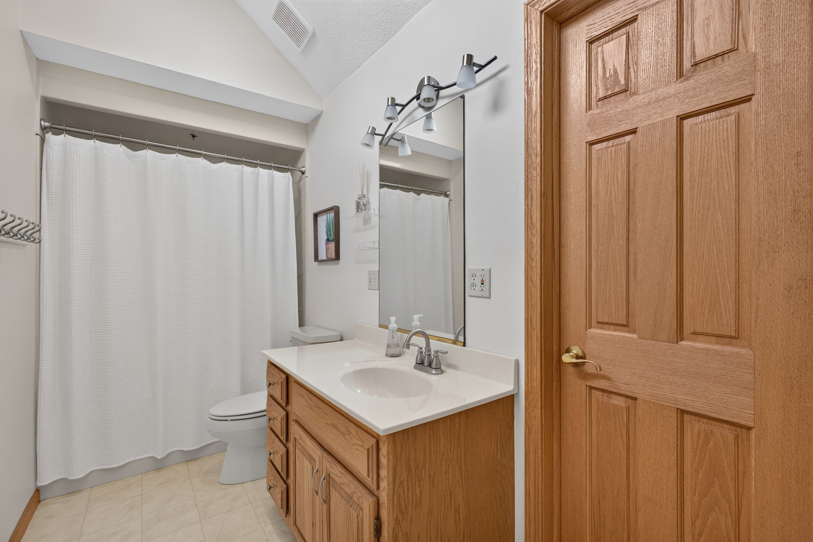 307 Kain Street Property Photo 26