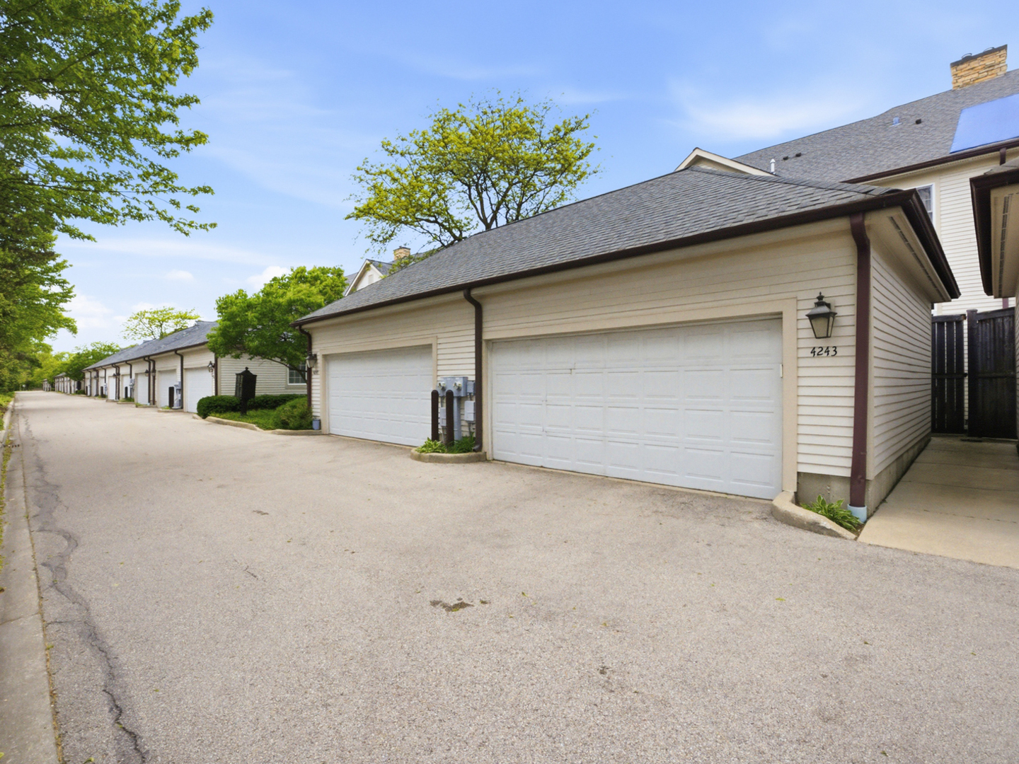 4243 Linden Tree Lane Property Photo 30