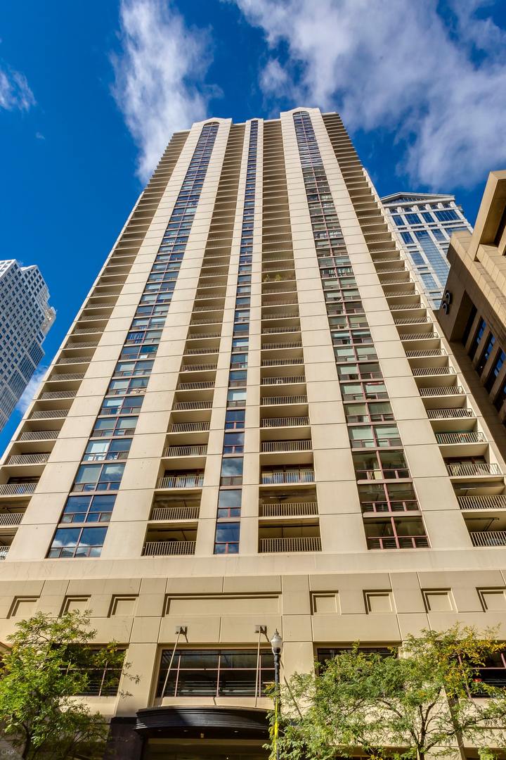 200 N Dearborn Street 4700 Property Photo 1