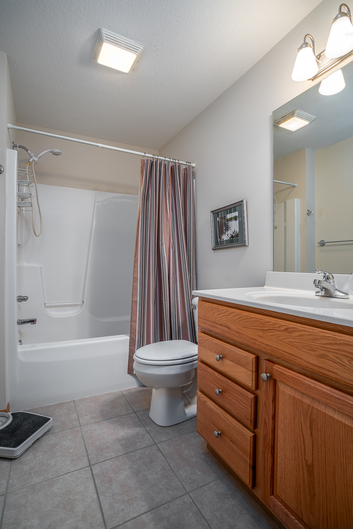 5406 Villa Court Property Photo 5