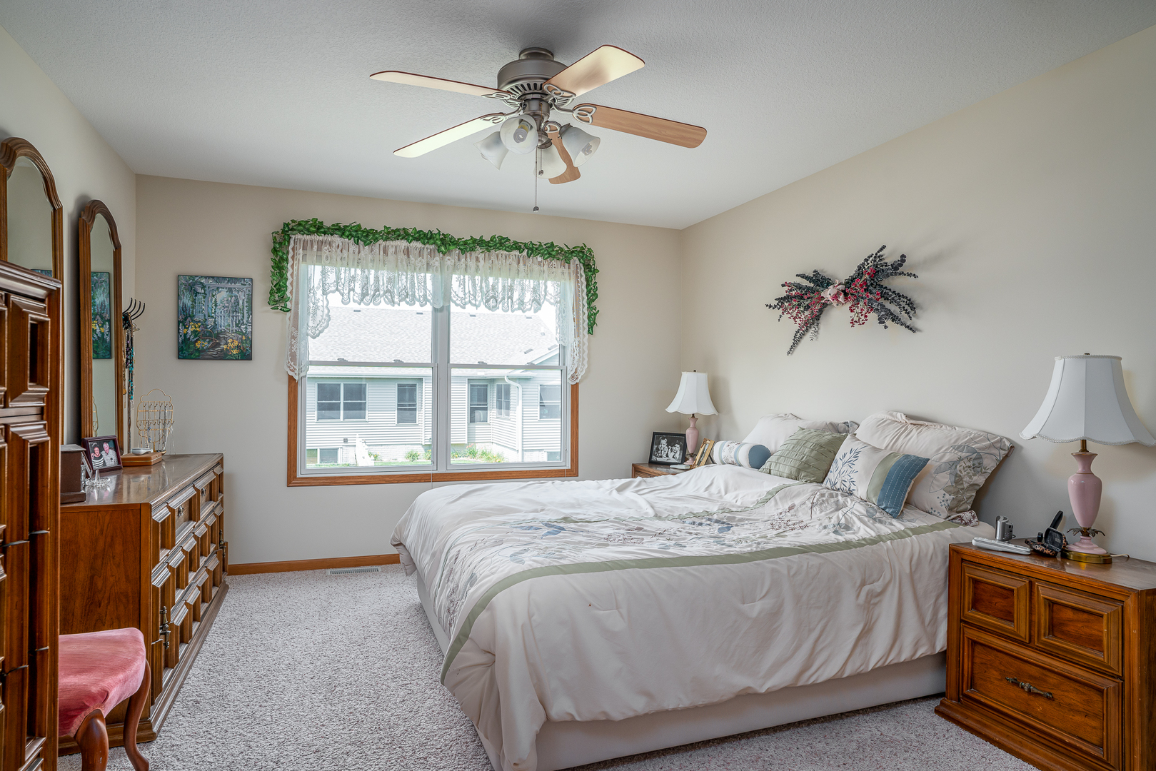 5406 Villa Court Property Photo 10