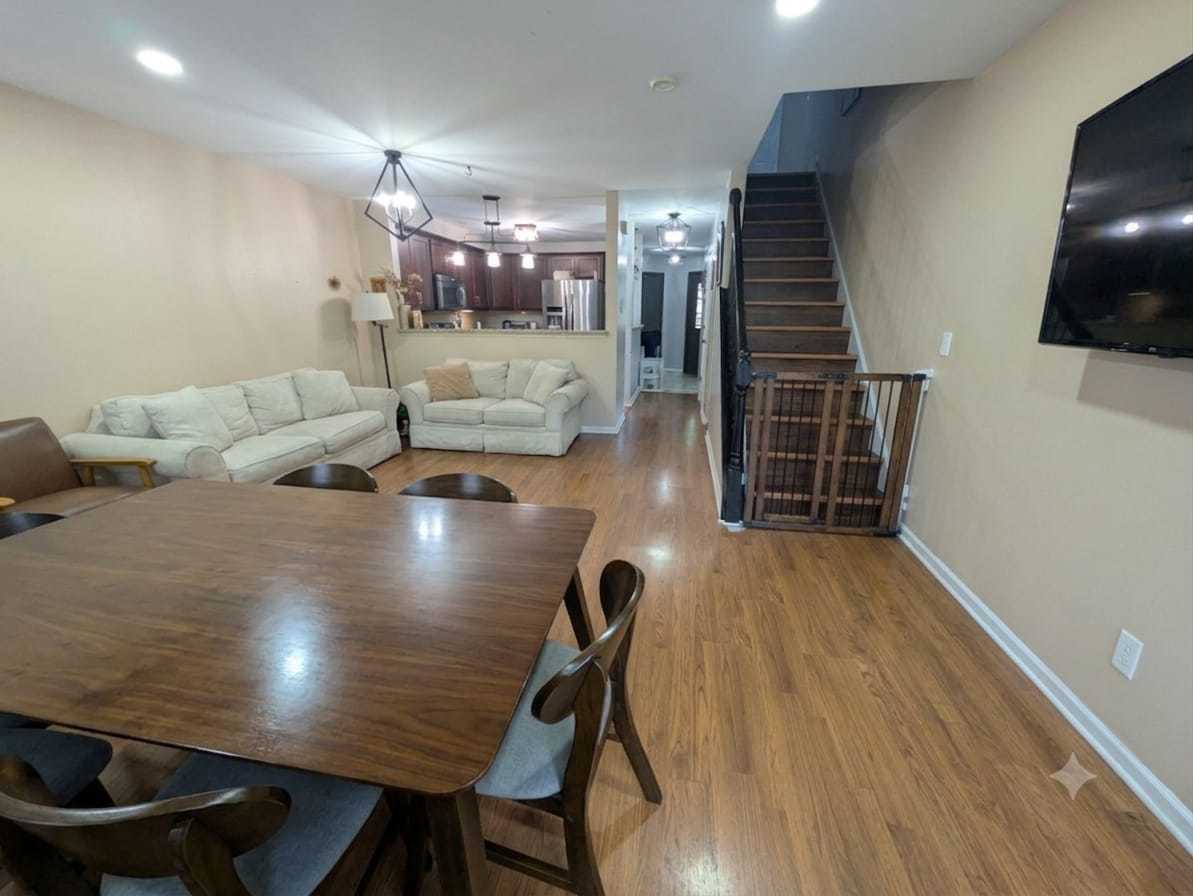 1054 Rockport Drive 1 Property Photo 9