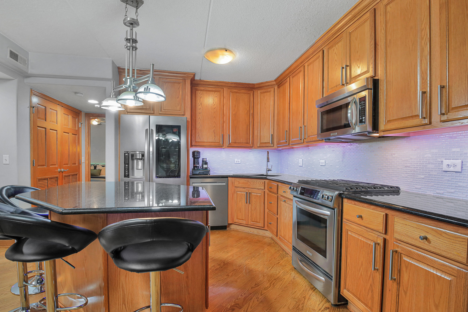 4833 N Olcott Avenue 201 Property Photo 9