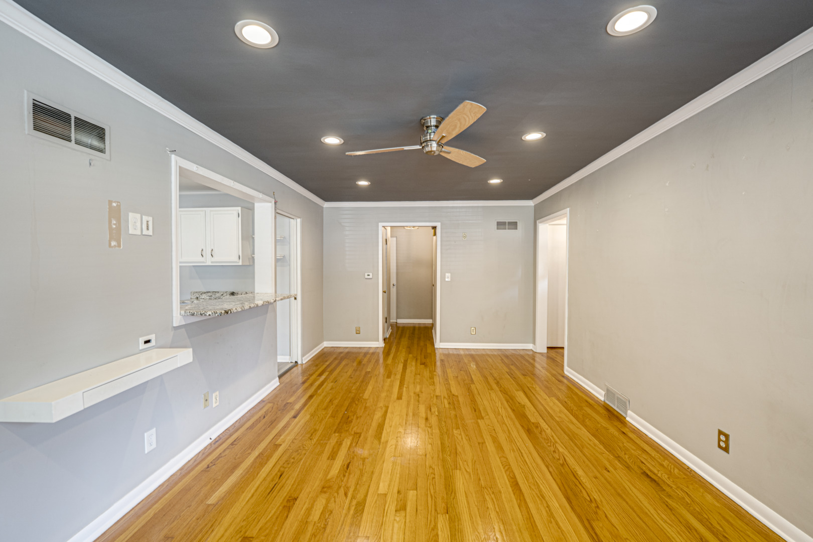 1132 N Main Street Property Photo 4