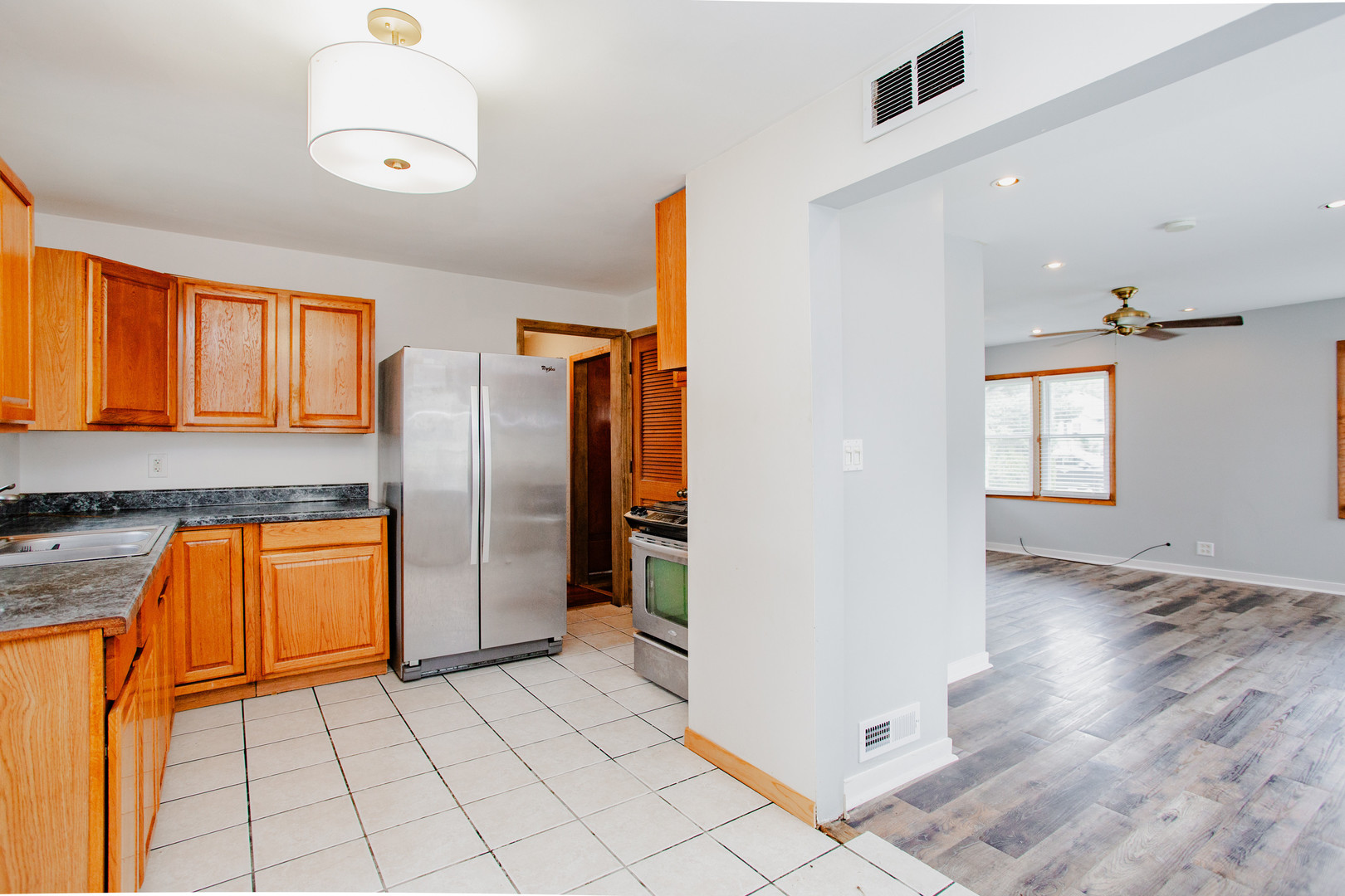 10113 Mclean Avenue Property Photo 7
