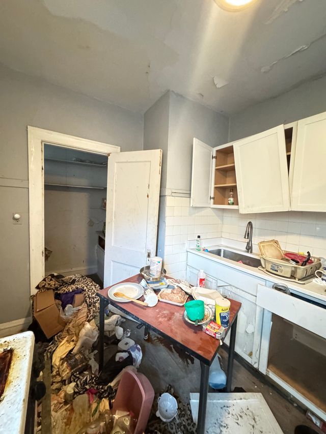 8155 S Marshfield Avenue Property Photo 9