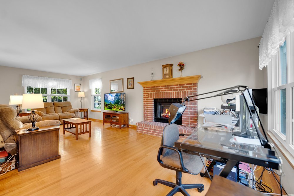 2304 Tremont Avenue Property Photo 5