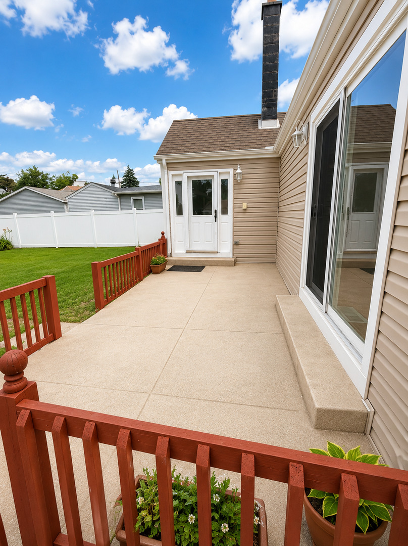 7304 W 113th Place Property Photo 17