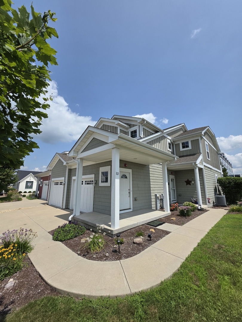 8 Starboard Street D Property Photo 2