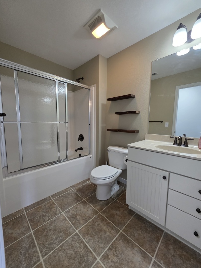 8 Starboard Street D Property Photo 12