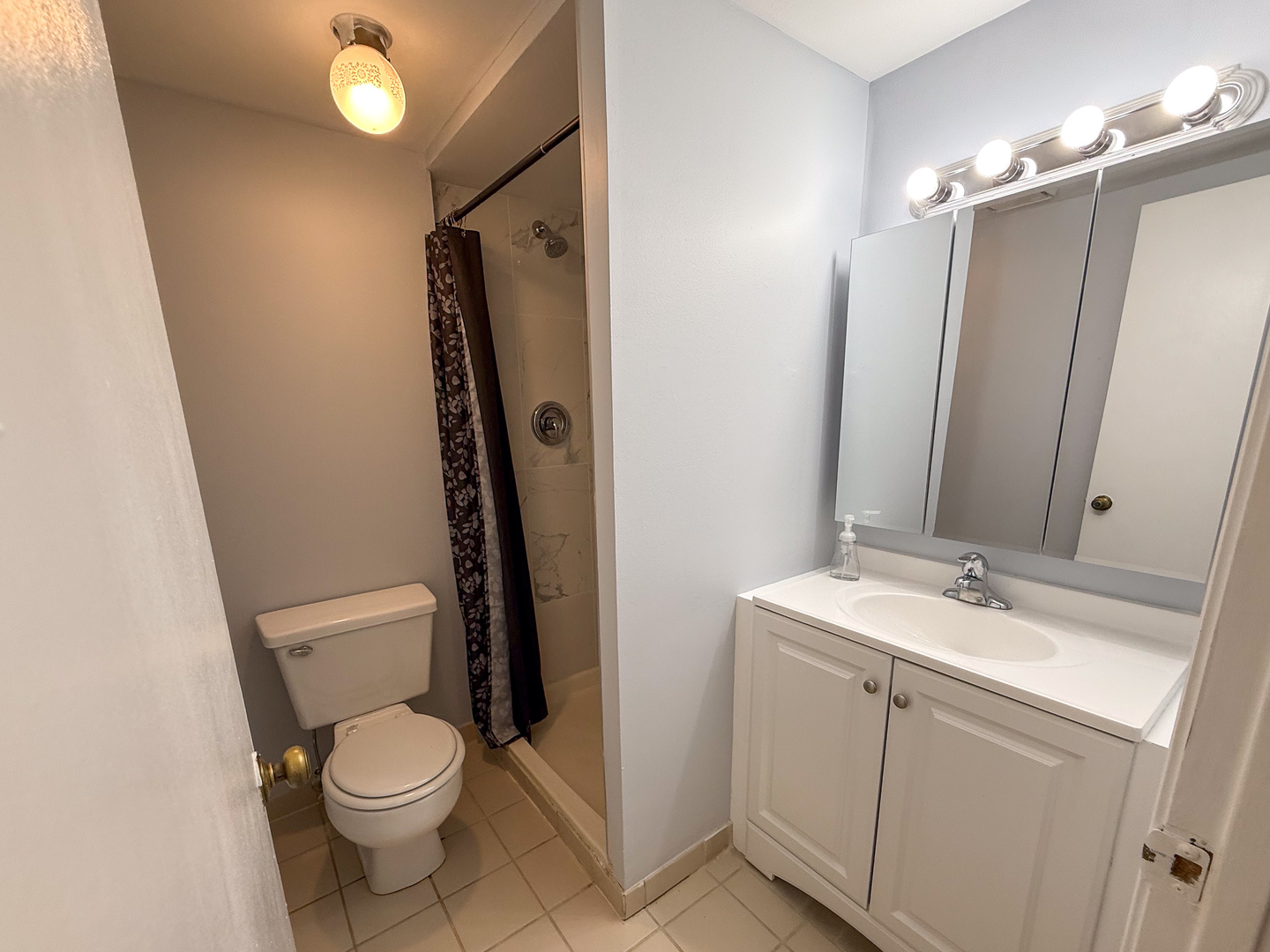 8504 W Catherine Avenue 2n Property Photo 15