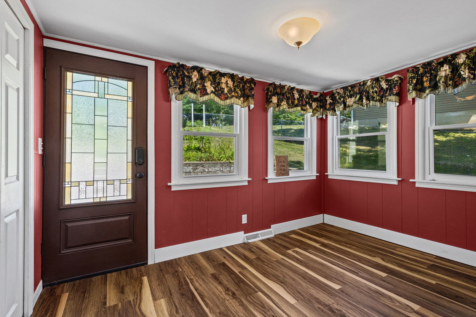 24941 W Forest Drive Property Photo 4