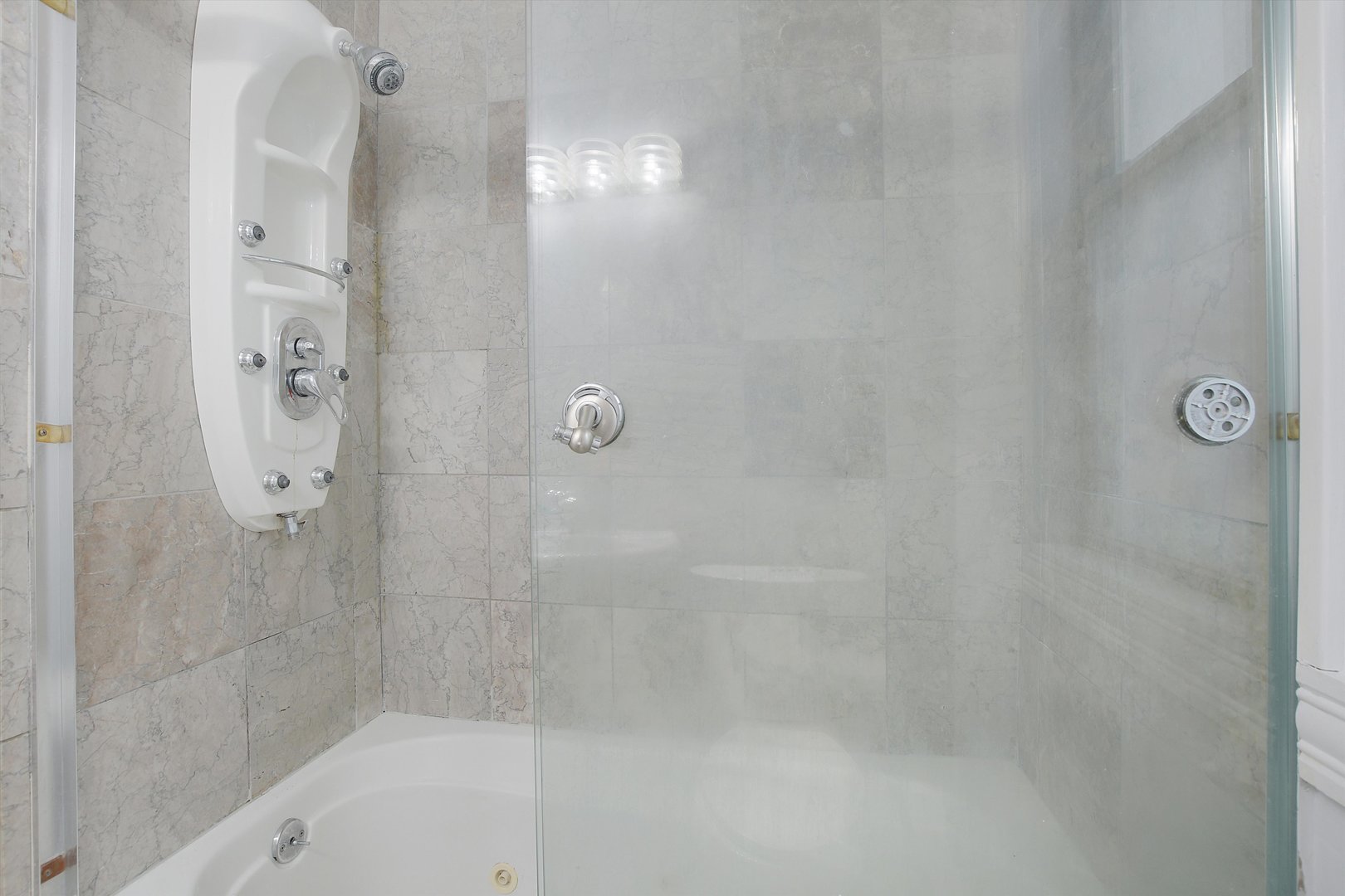 946 N Homan Avenue Property Photo 9