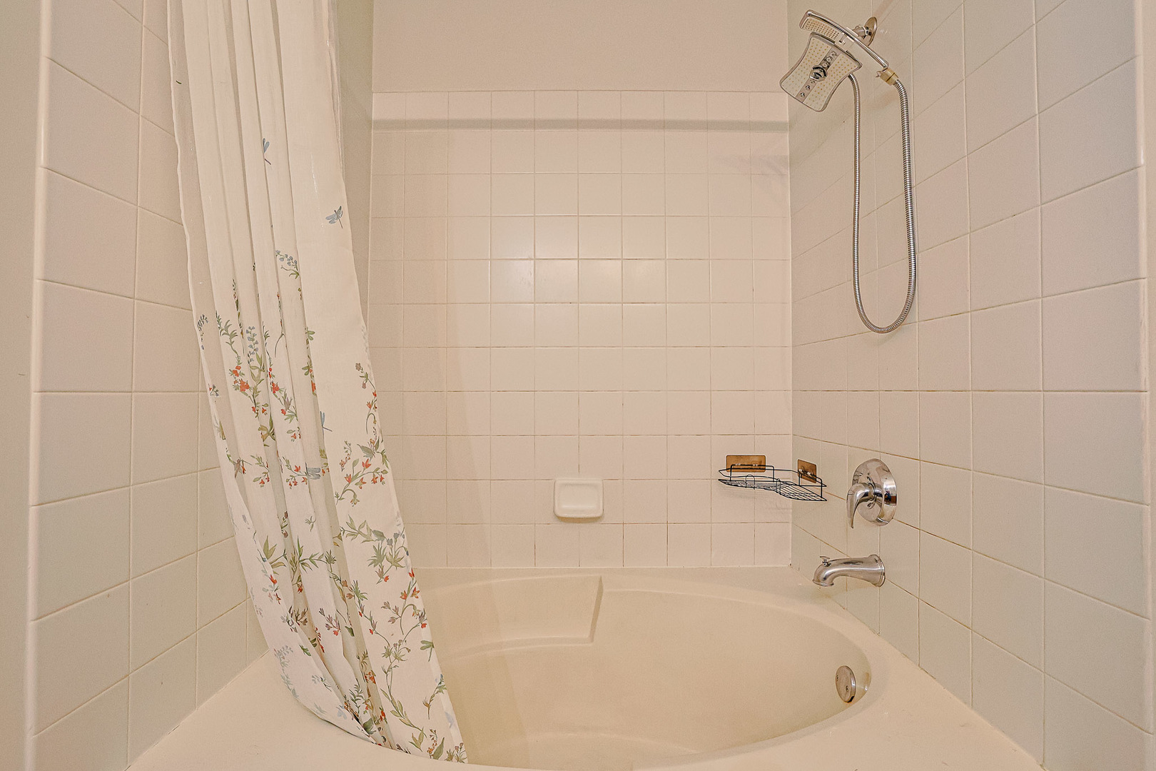1739 Tudor Lane 308 Property Photo 13